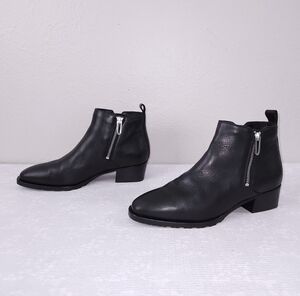 AQUATALIA Fantina Dual Zip Weatherproof Ankle Booties US 8.5